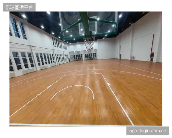 国家体育总局训练局篮球馆完成地板测试，数控压损质检确保物理回弹系数精准满足高强度训练需求